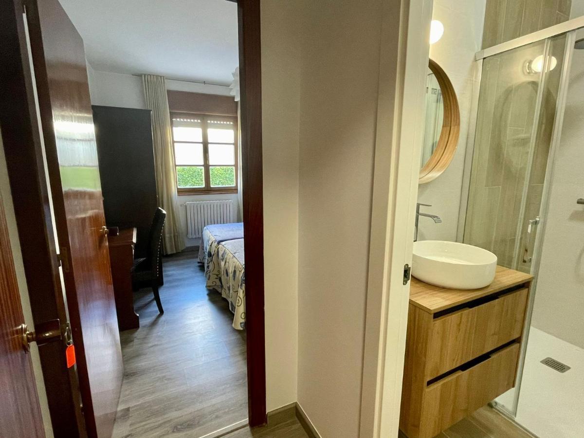 Hotel La Bilbaina De Vegadeo Eksteriør billede